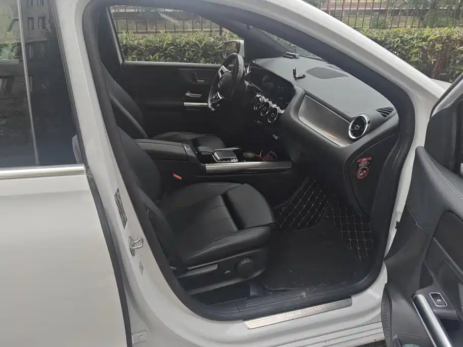 Mercedes-Benz B-Class — миниатюра 8