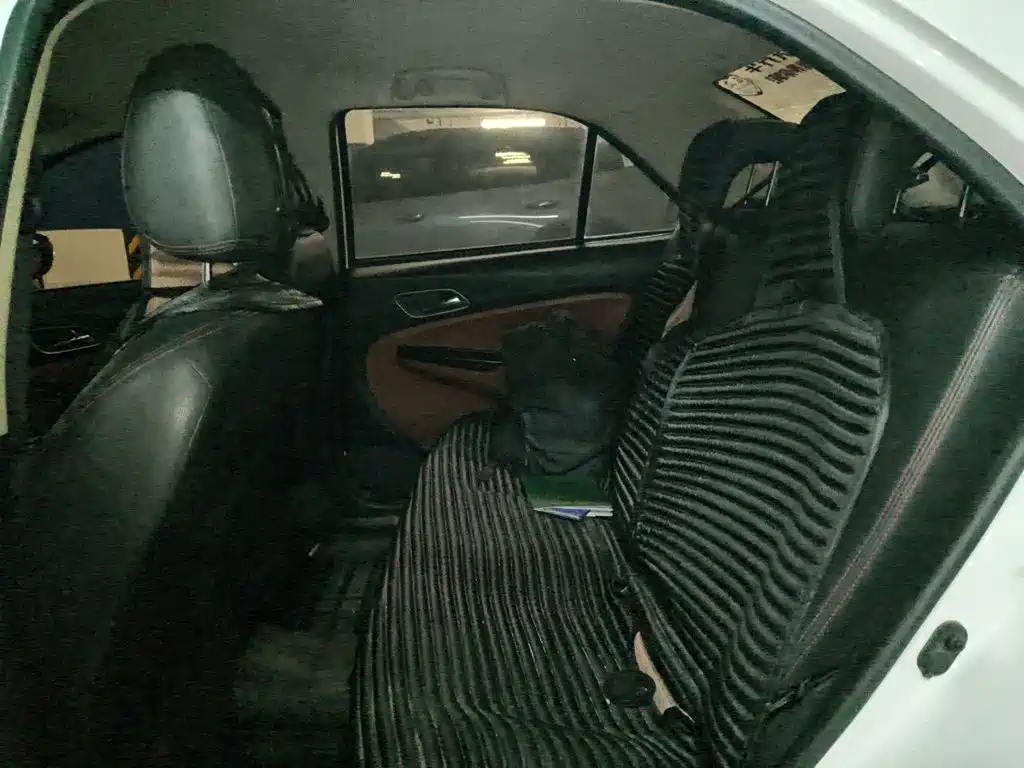 Geely King Kong — миниатюра 18