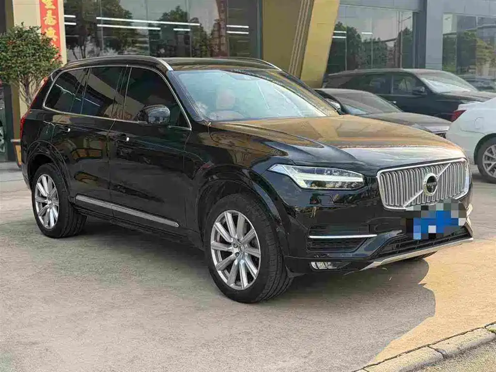 Volvo XC90 — миниатюра 2