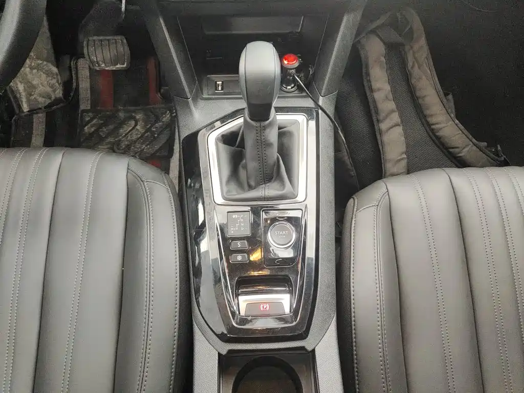 Peugeot 408 — миниатюра 6