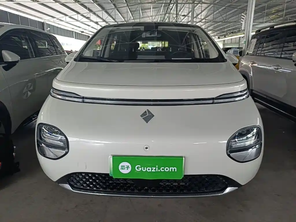 Baojun Yunduo — миниатюра 3