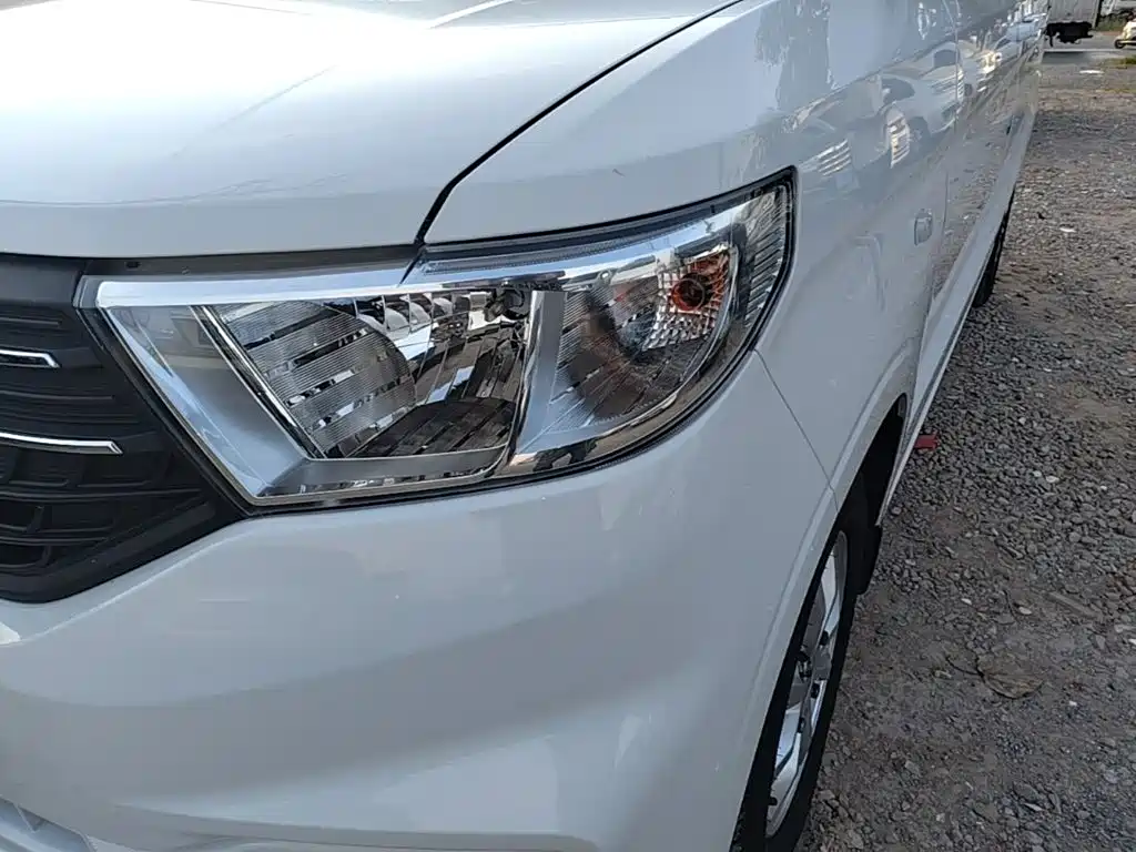 Wuling Hongguang V — миниатюра 24