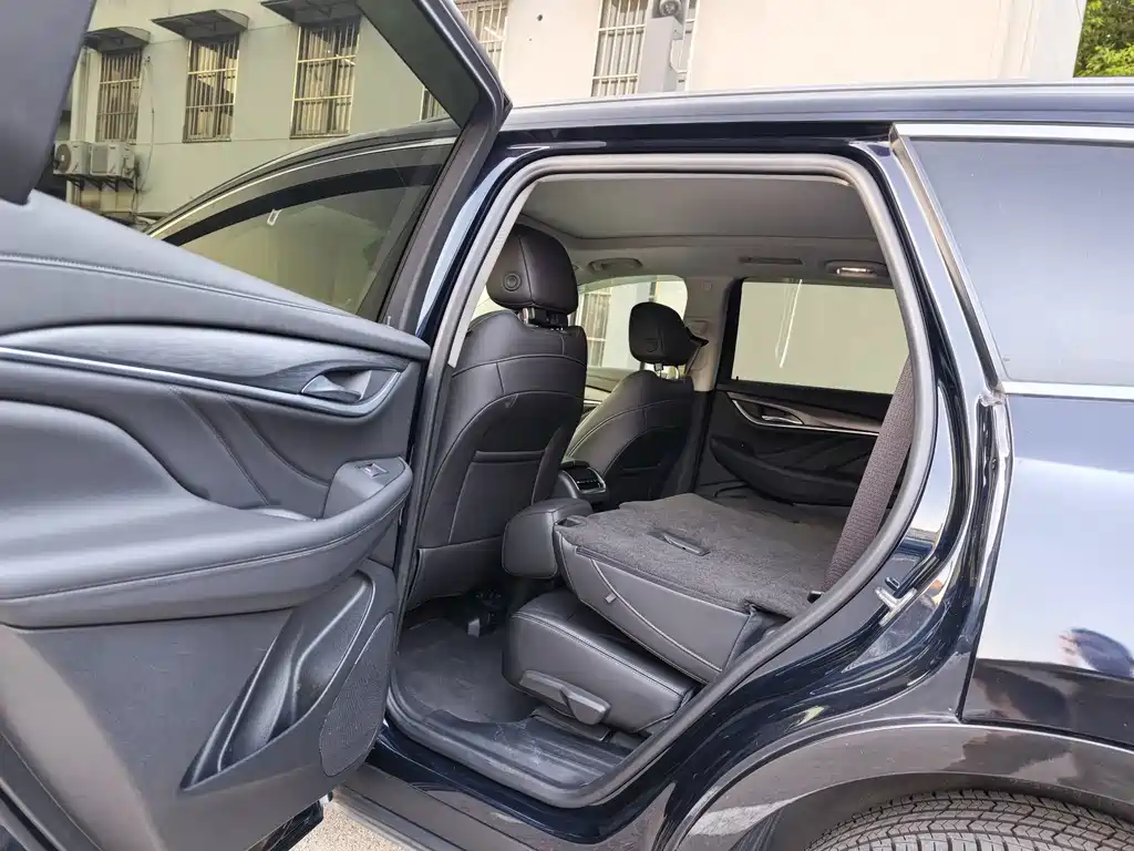 Buick Enclave — миниатюра 13