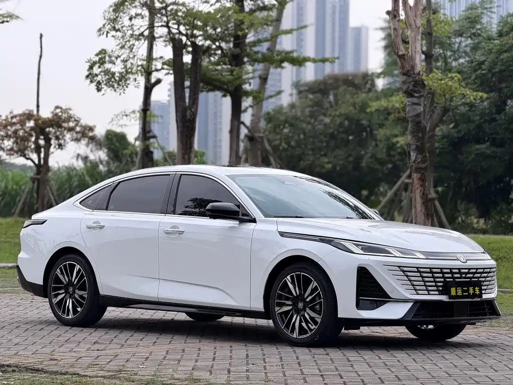 Changan Eado — миниатюра 3