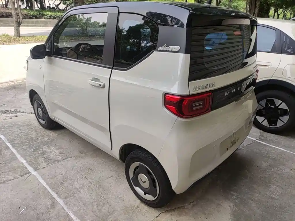 Wuling MINIEV — миниатюра 5