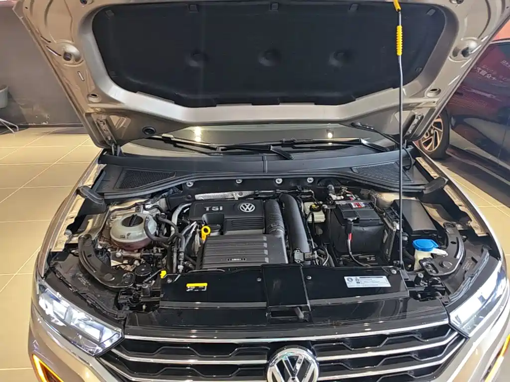 Volkswagen T-Roc — миниатюра 20