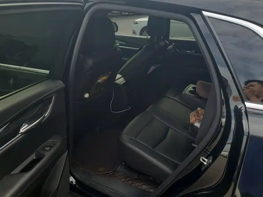 Cadillac XT5 — миниатюра 11