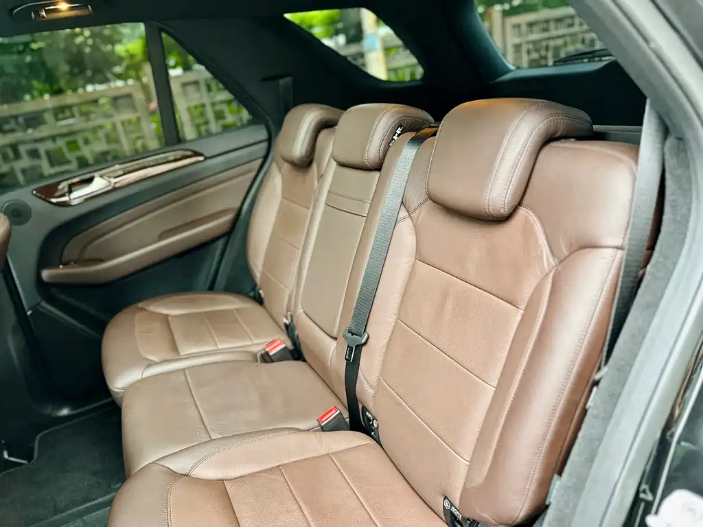 Mercedes-Benz M-Class — миниатюра 24