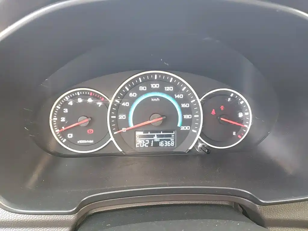 Wuling Hongguang V — миниатюра 12