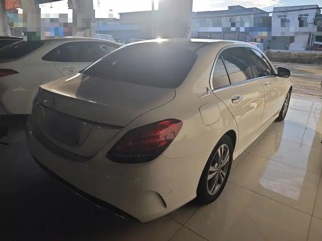 Mercedes-Benz C-Class — миниатюра 21