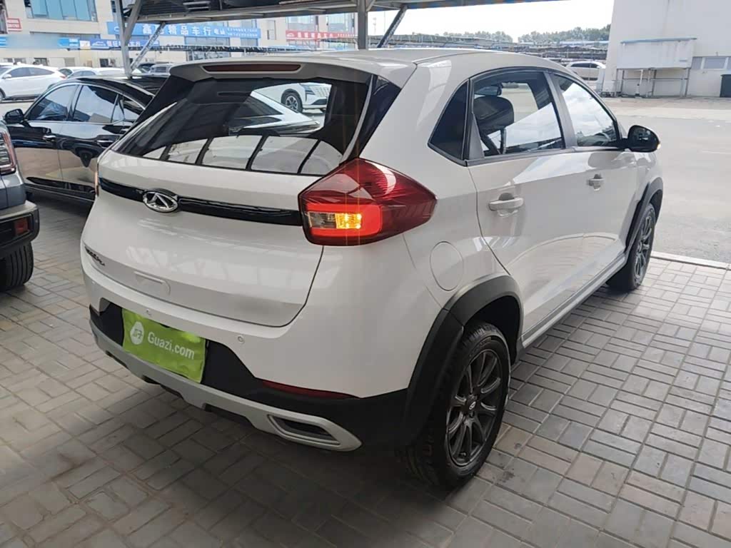 CHERY Tiggo 3x 1.5 л 2025 г. Белый, пробег 26300 км