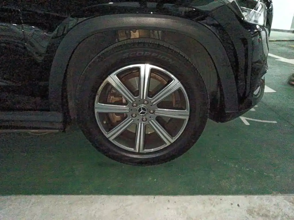 Mercedes-Benz GLS — миниатюра 26