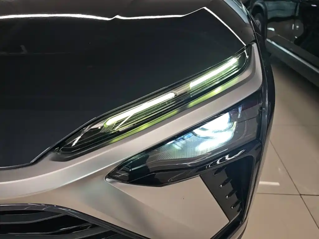 NIO ES8 — миниатюра 24