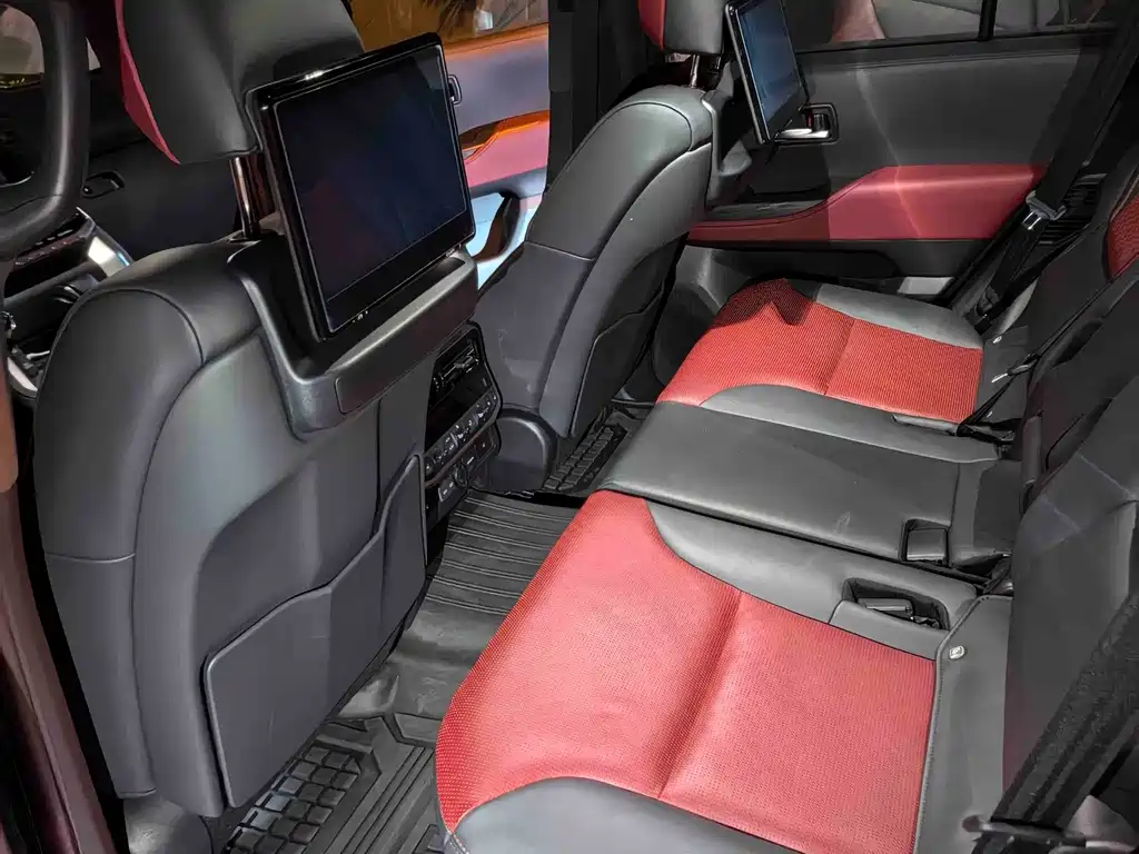 Toyota Land Cruiser — миниатюра 5