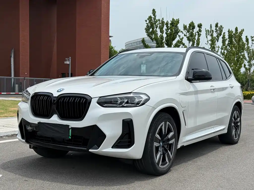 BMW iX3 — миниатюра 3
