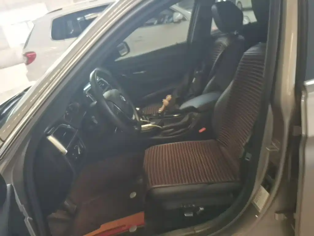BMW 3 Series — миниатюра 15