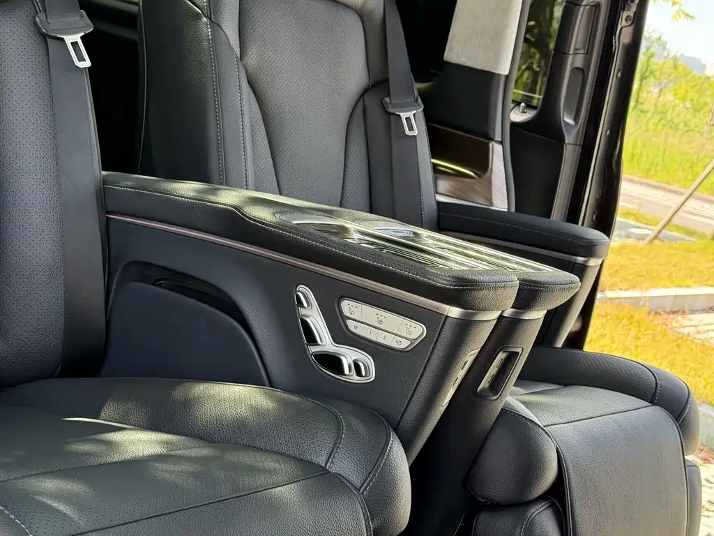 MERCEDES-BENZ V CLASS