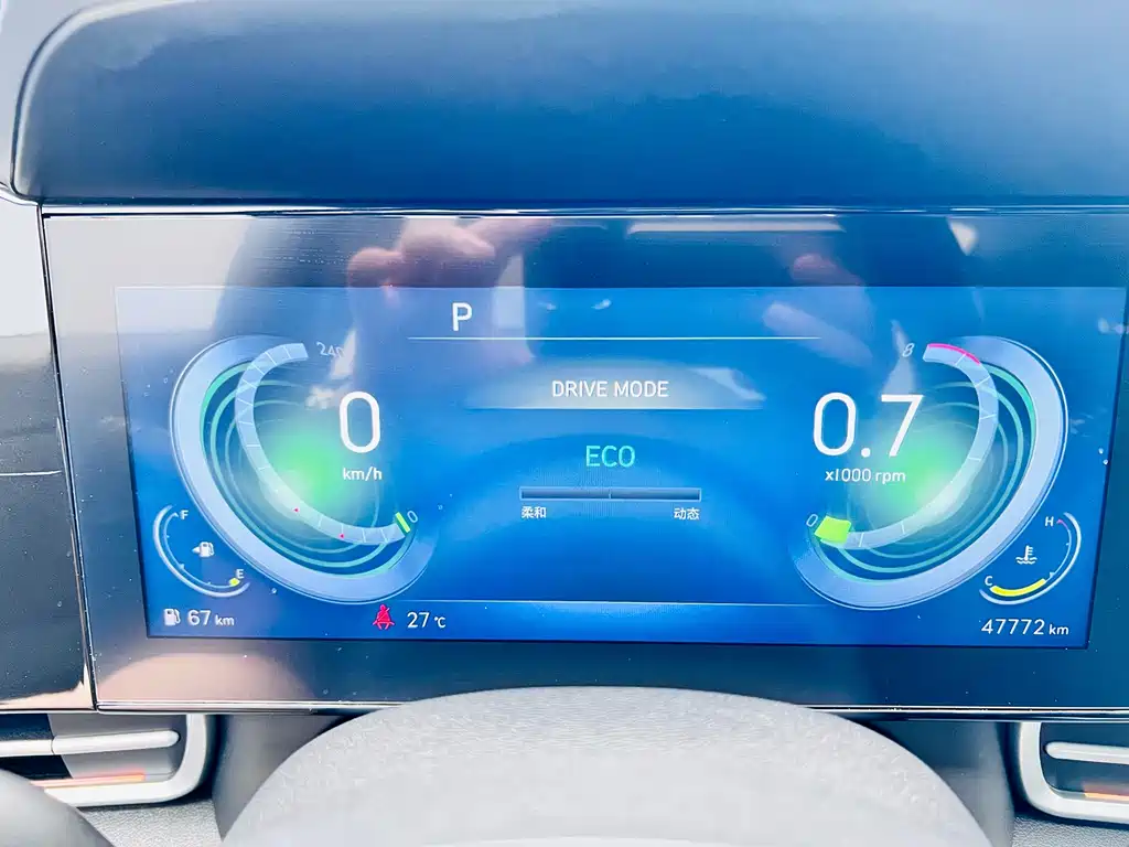 Hyundai Elantra — миниатюра 12