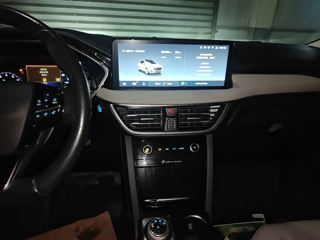 Ford Escape — миниатюра 13