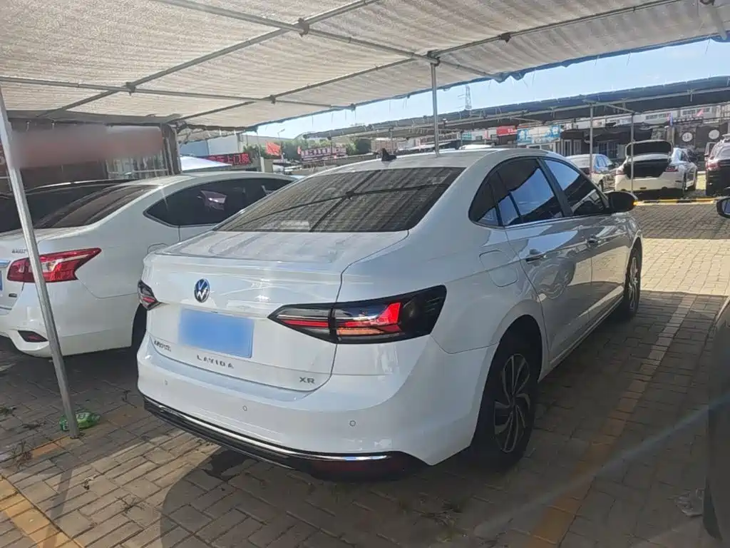 Volkswagen Lavida — миниатюра 7