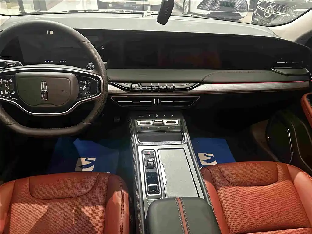 Lincoln Z — миниатюра 14