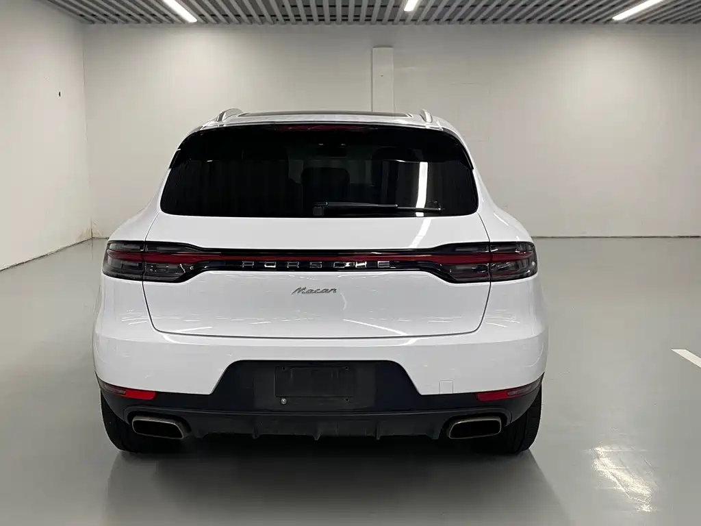 Porsche Macan — миниатюра 14