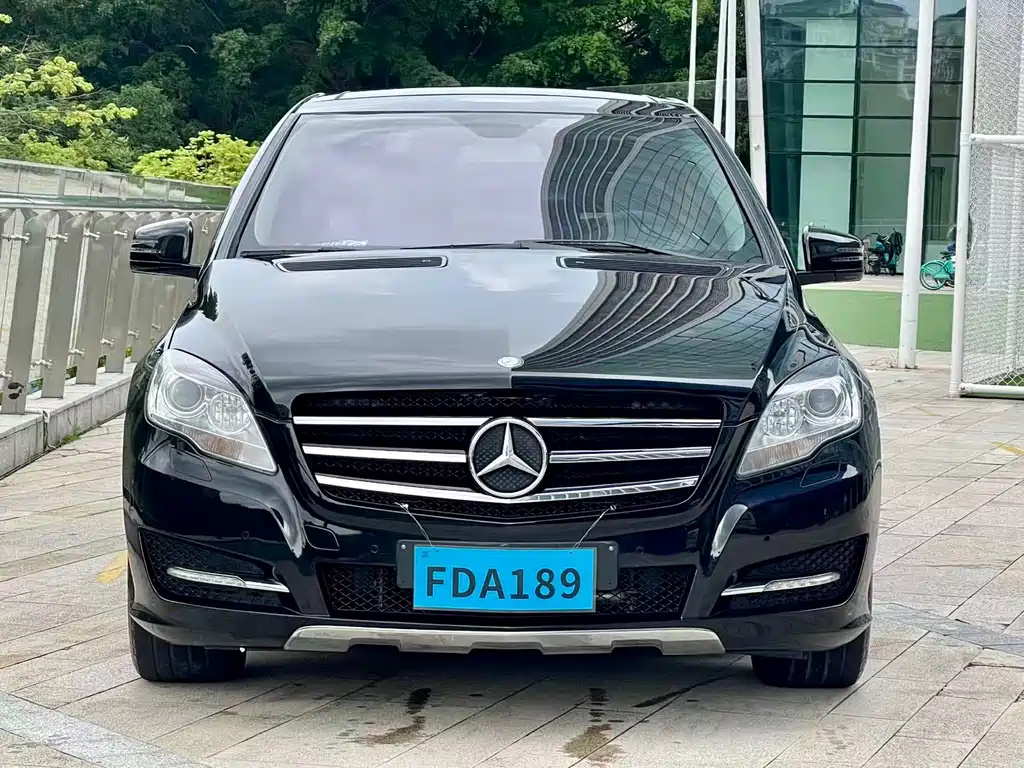 Mercedes-Benz R-Class — миниатюра 2