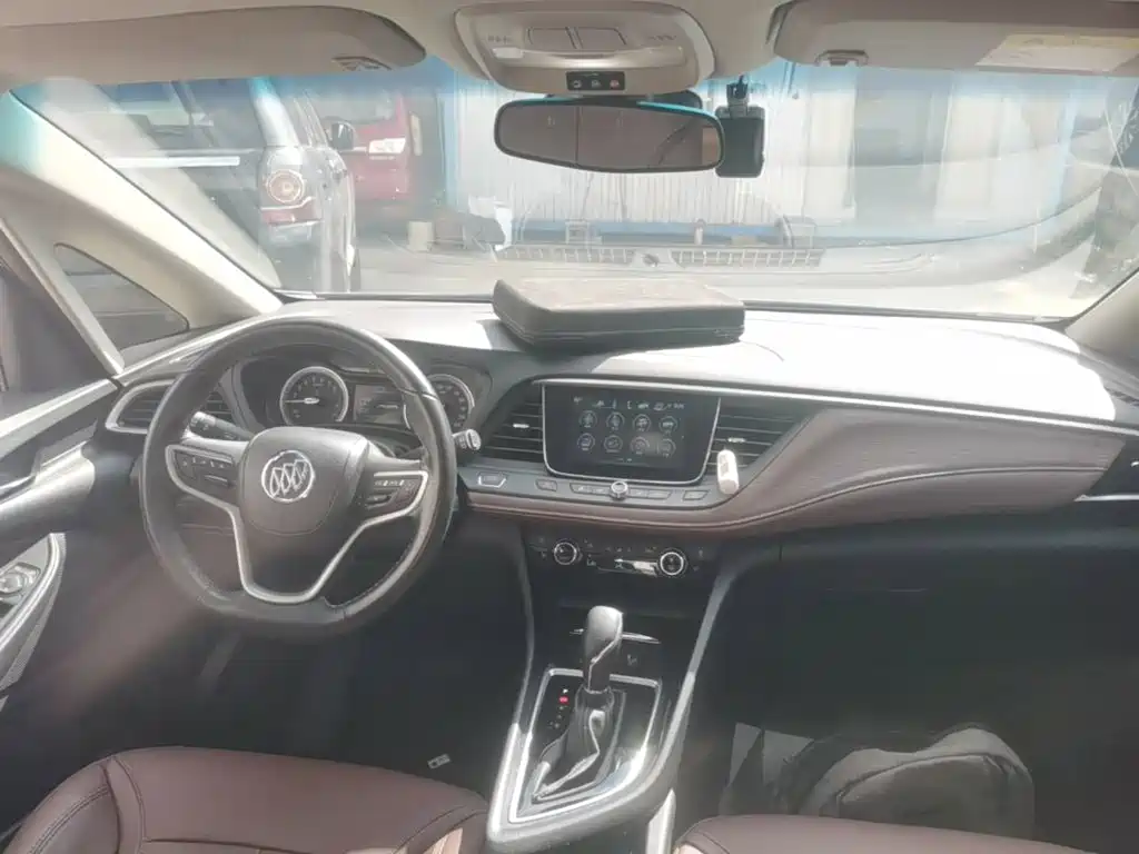 Buick GL6 — миниатюра 10