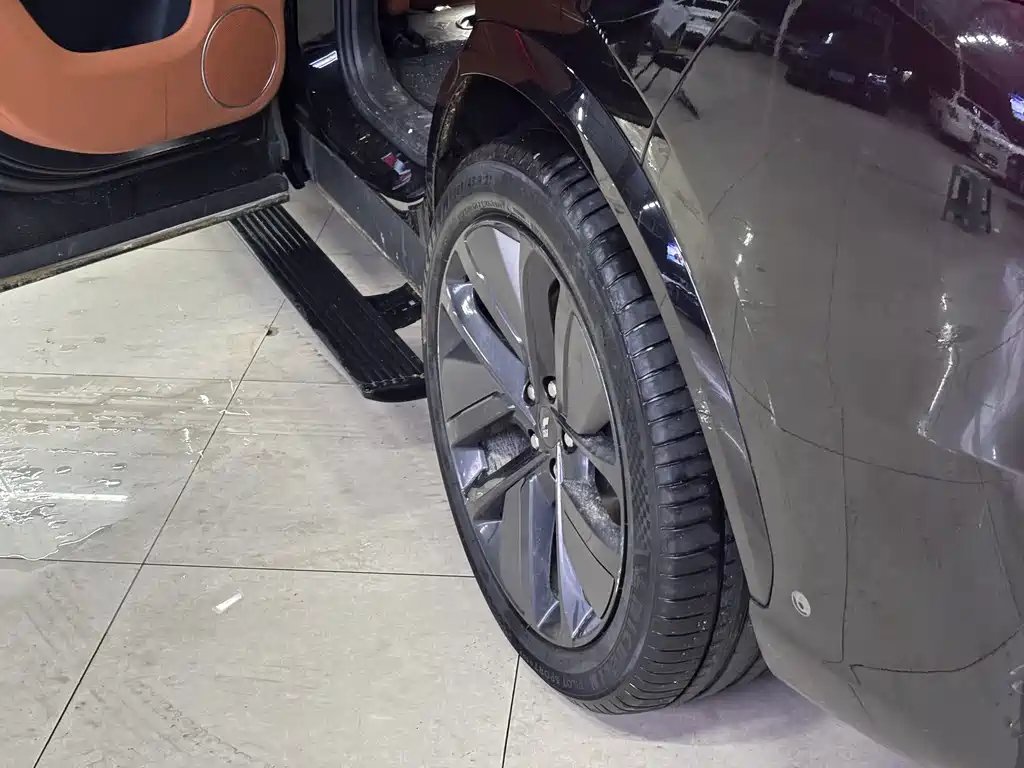 Li Auto Li L7 — миниатюра 2