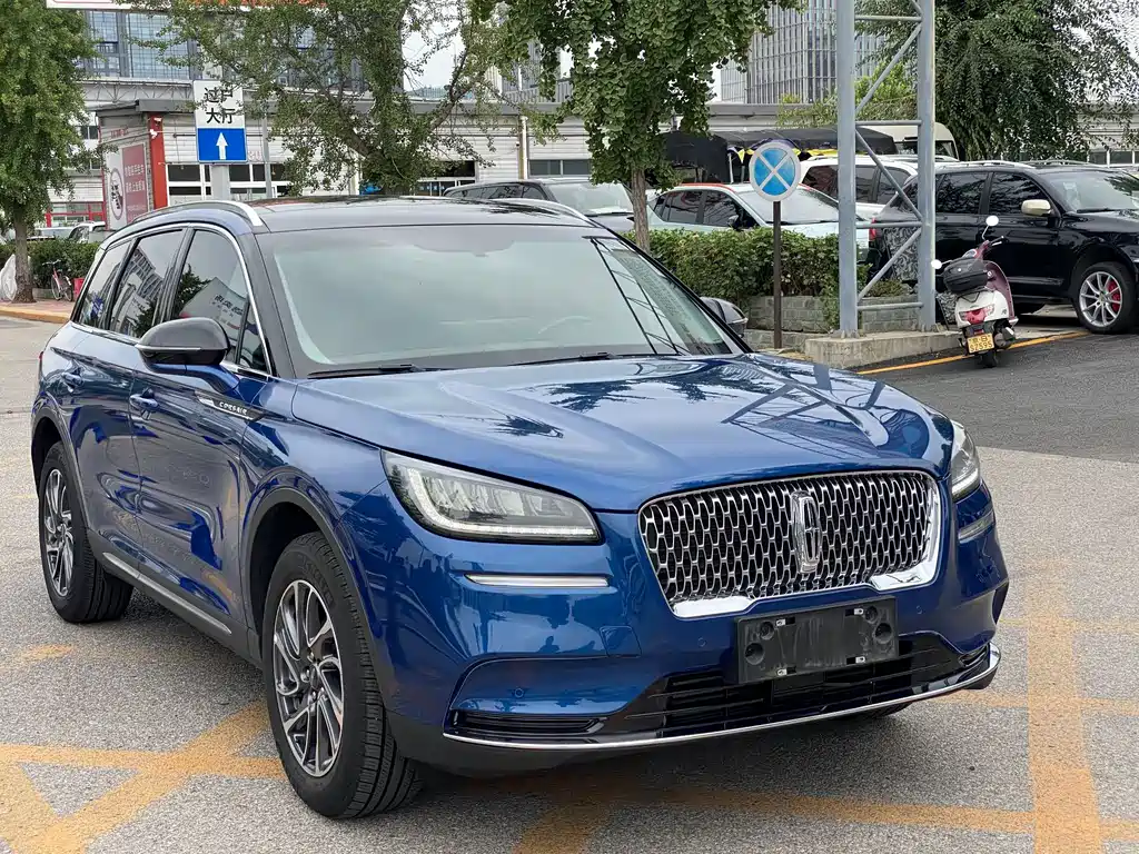 Lincoln Corsair — миниатюра 5
