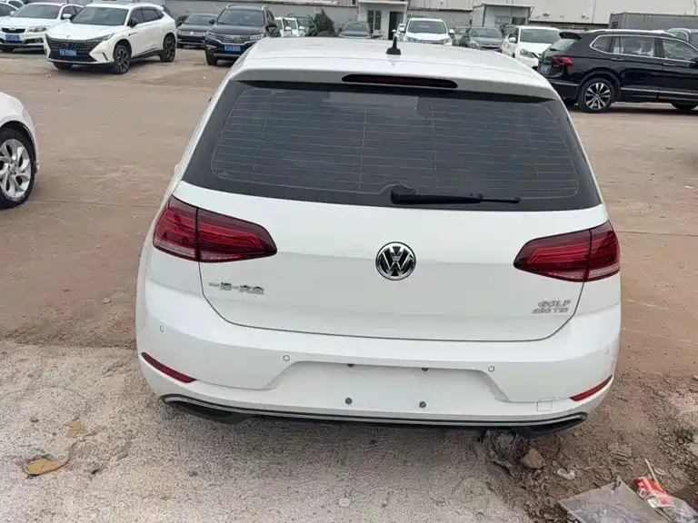 Volkswagen Golf — миниатюра 8