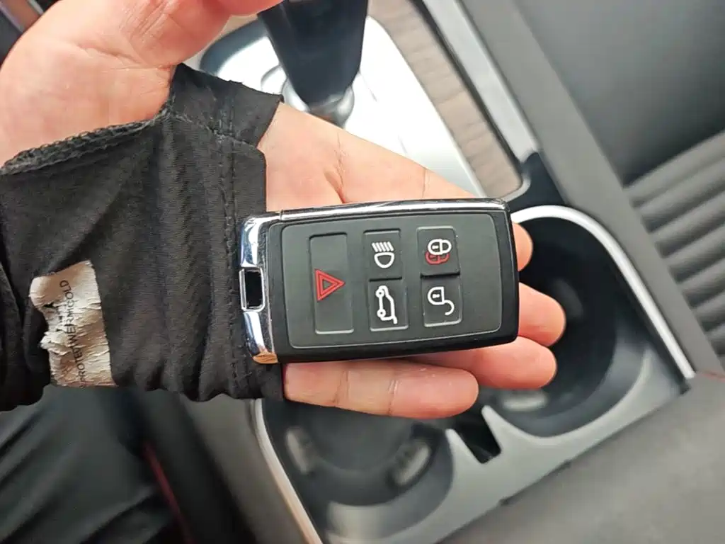 Land Rover Discovery Sport — миниатюра 9