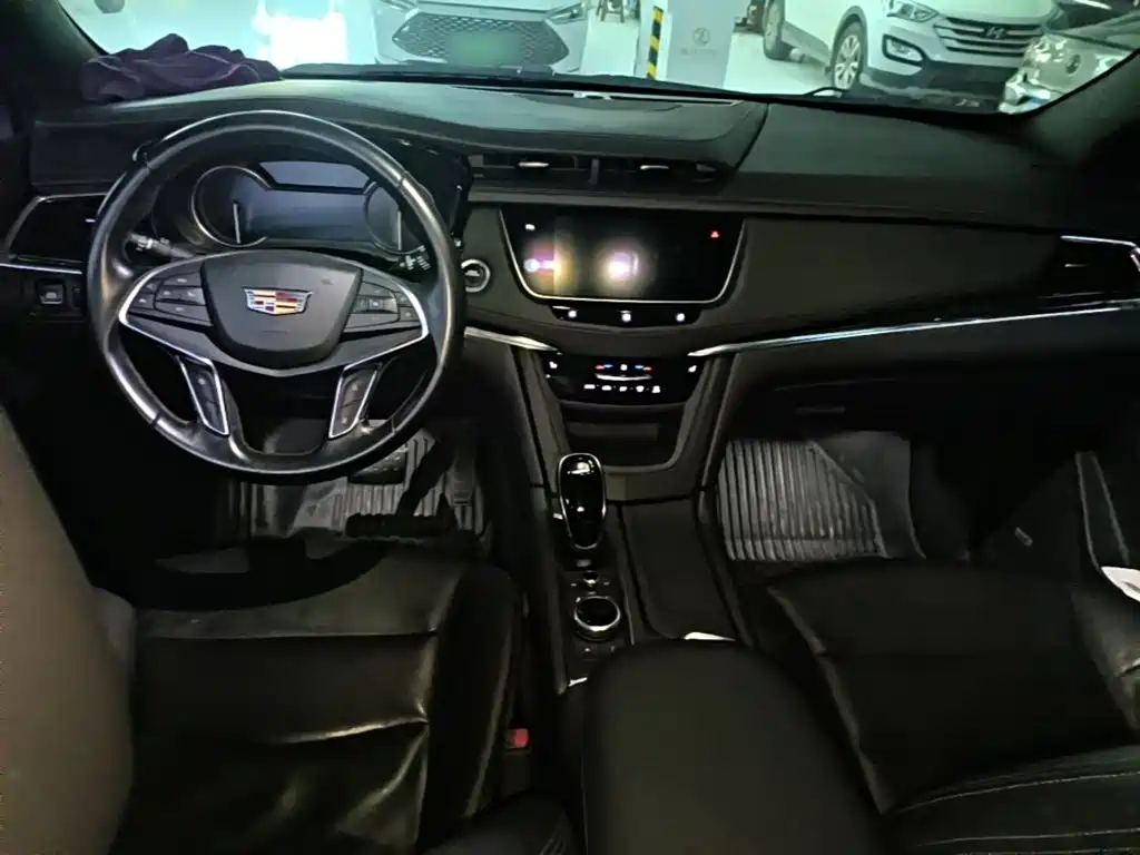 Cadillac XT5 — миниатюра 10
