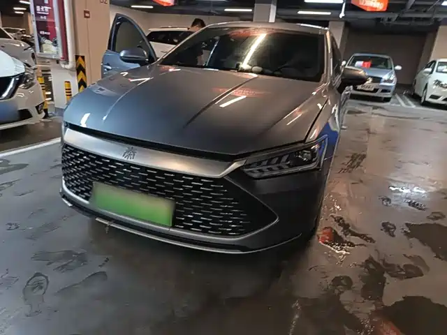 2025 BYD Qin