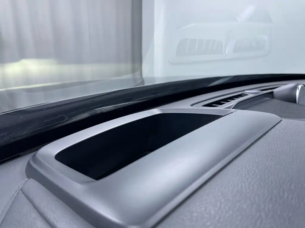 Volvo XC90 — миниатюра 5