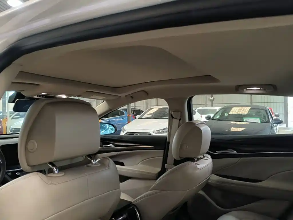 Buick LaCrosse — миниатюра 18
