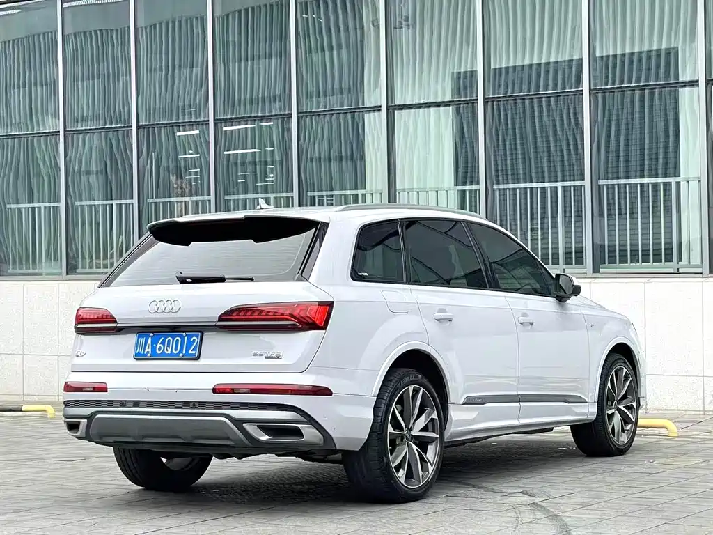 Audi Q7 2021 55 TFSI quattro S line Sport
