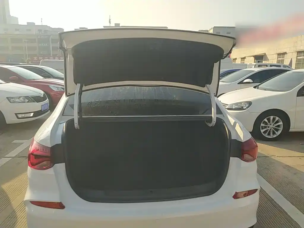 Chevrolet Monza — миниатюра 19