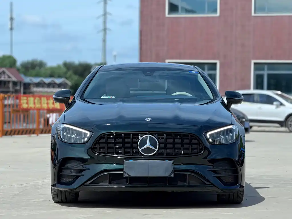 Mercedes-Benz E-Class (Import) — миниатюра 2