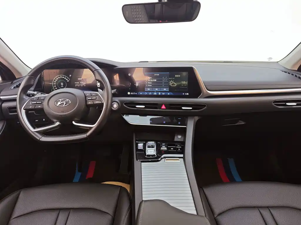Hyundai Sonata — миниатюра 8