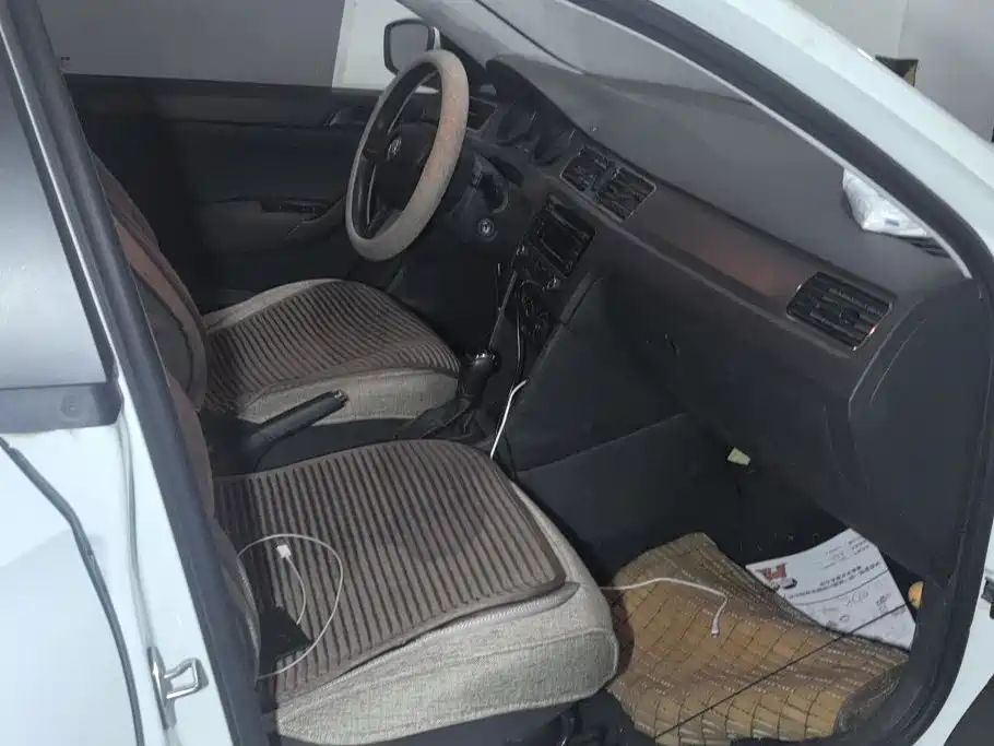 Skoda Rapid Spaceback — миниатюра 8