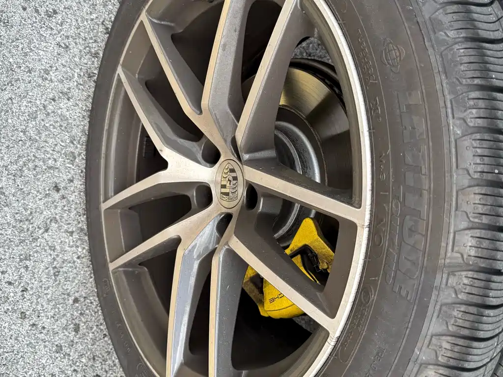 Porsche Macan — миниатюра 8