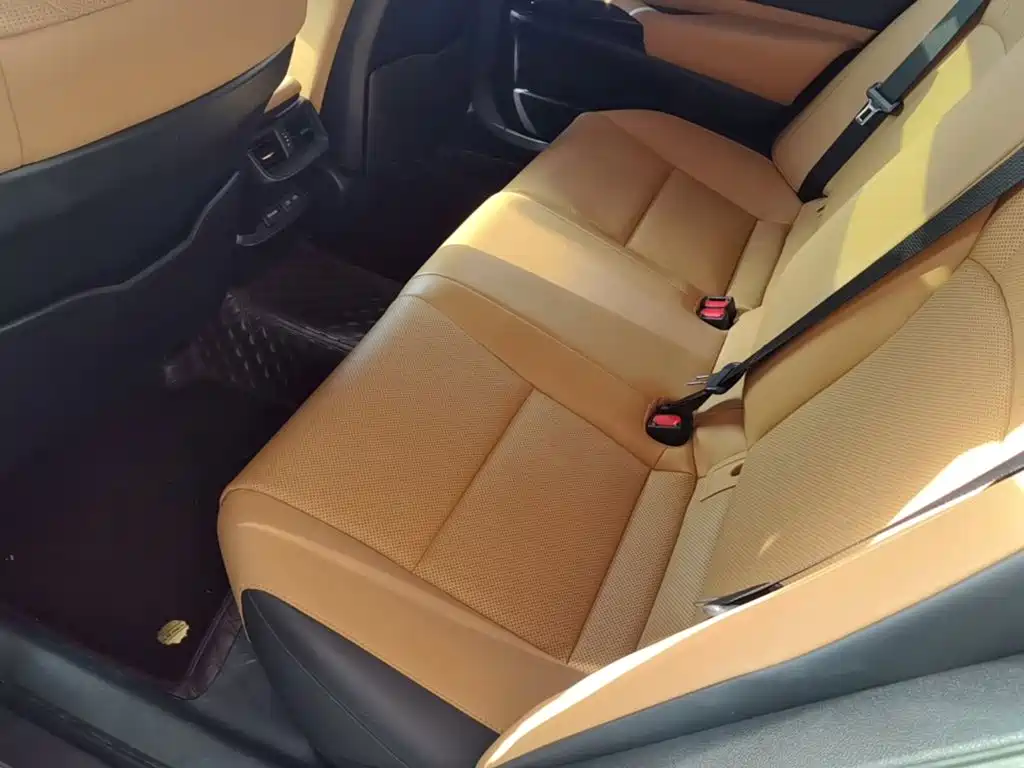 Lexus ES — миниатюра 17