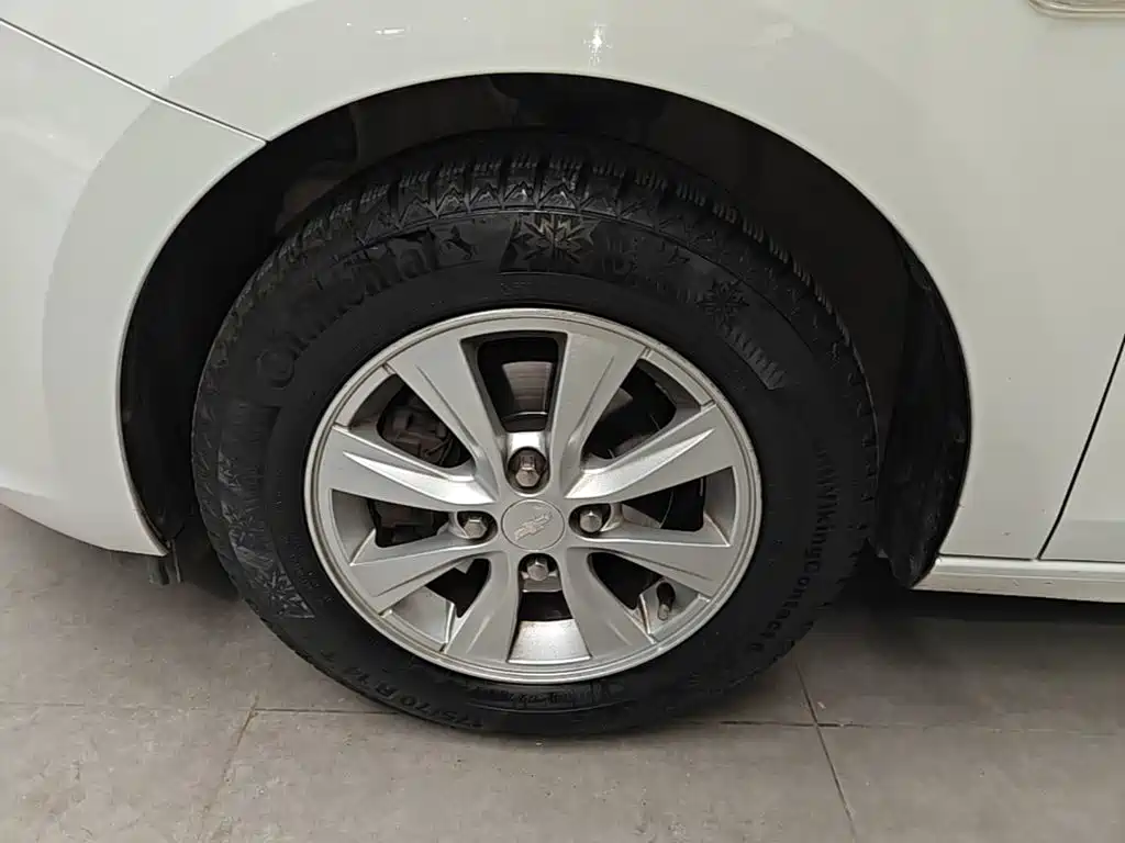 Chevrolet Sail — миниатюра 23