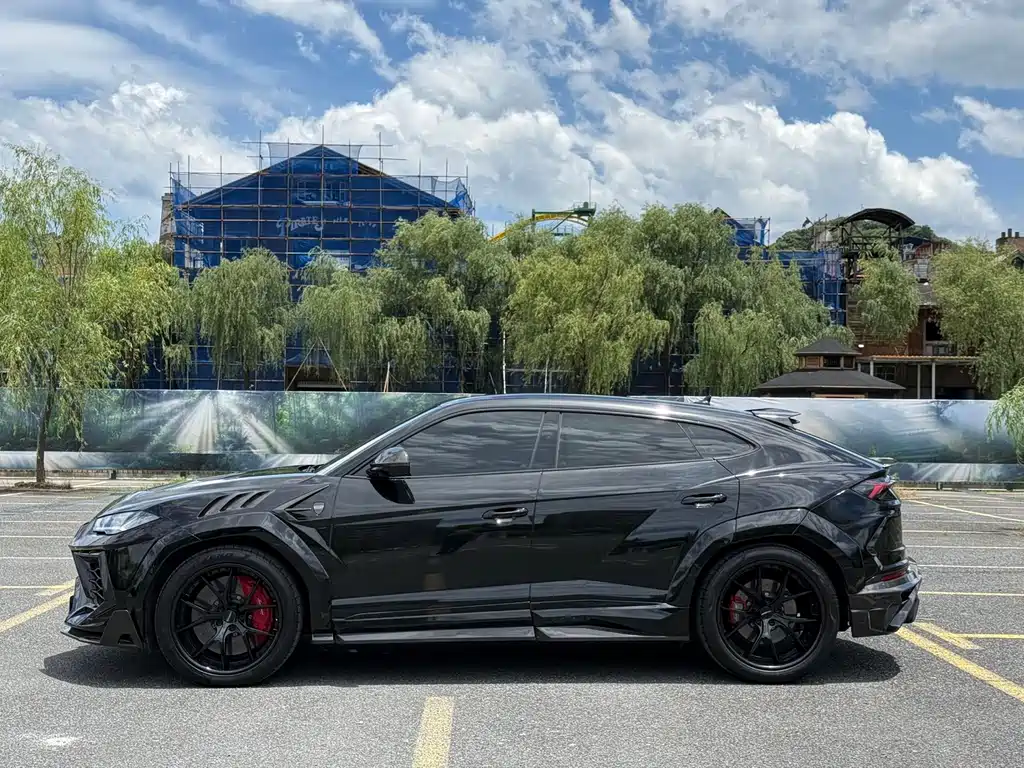 Lamborghini Urus 2021 4.0T V8