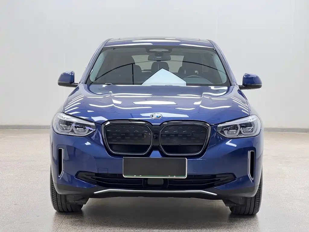 BMW iX3 — миниатюра 2