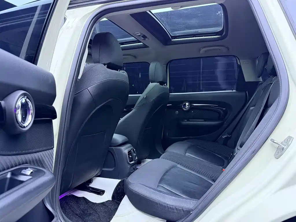 MINI Mini Clubman — миниатюра 16