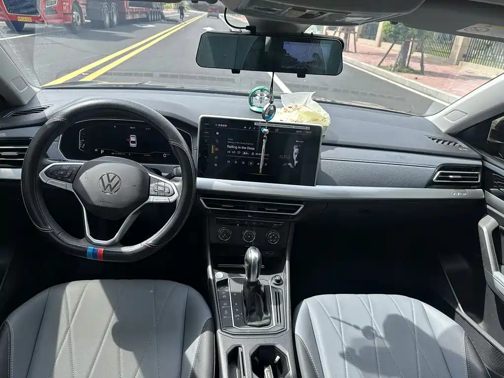Volkswagen Lavida — миниатюра 6