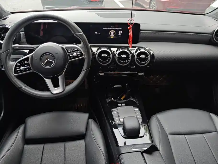 Mercedes-Benz A-Class — миниатюра 12