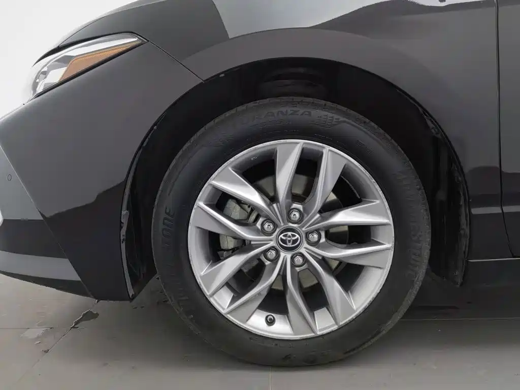 Toyota Avalon — миниатюра 17